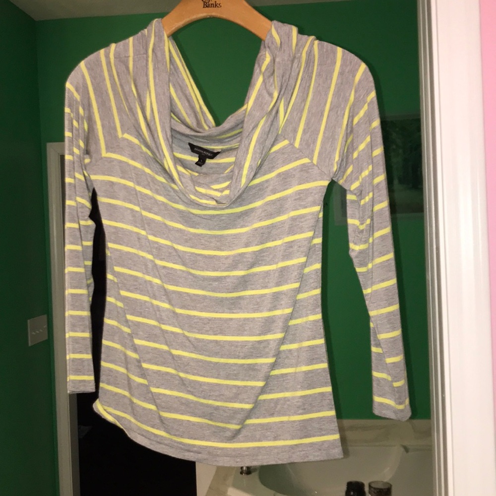 Striped 3/4 sleeve top